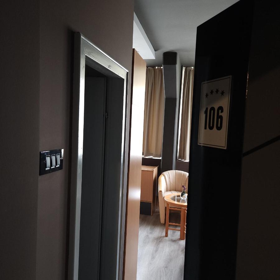 Vrnjačka Banja In Club 아파트 호텔 외부 사진